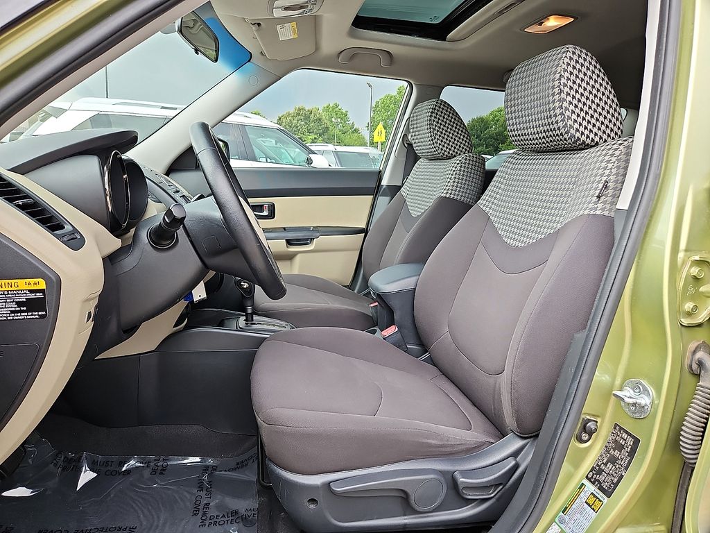 Thumbnail: 2010 Kia Soul - 10