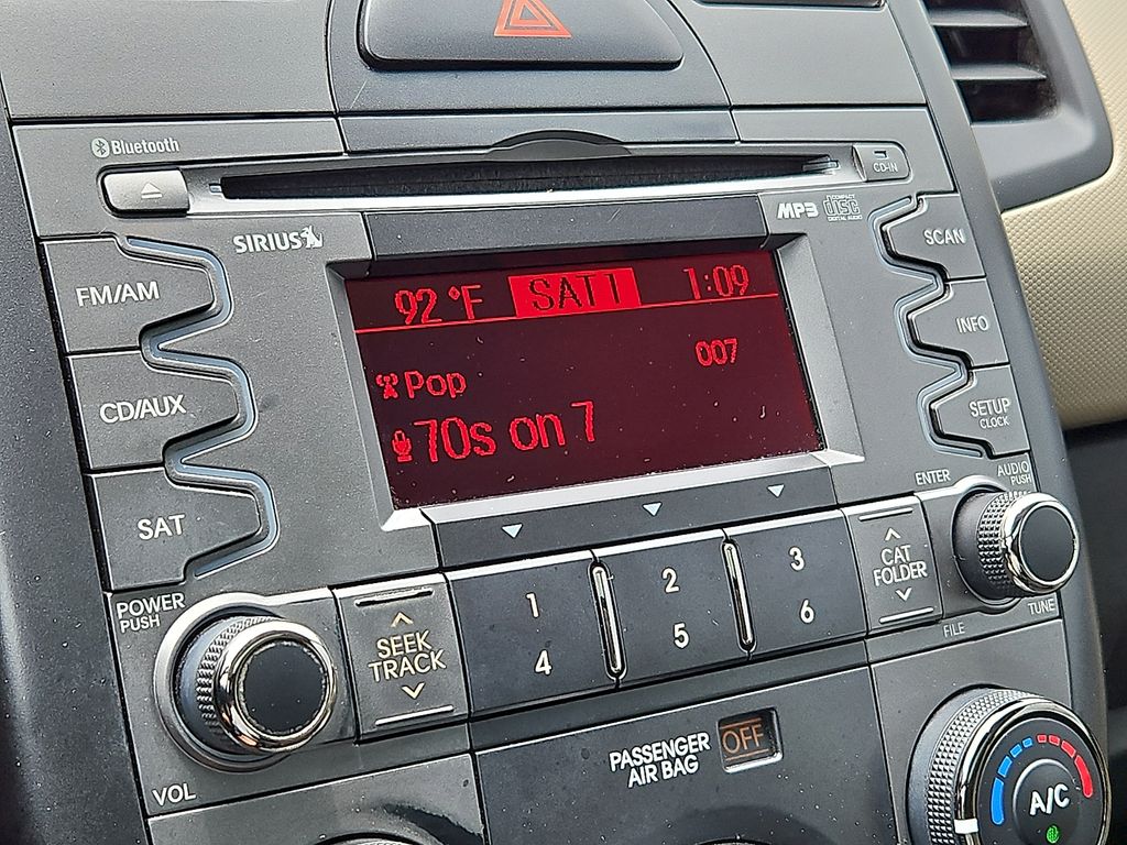 Thumbnail: 2010 Kia Soul - 12