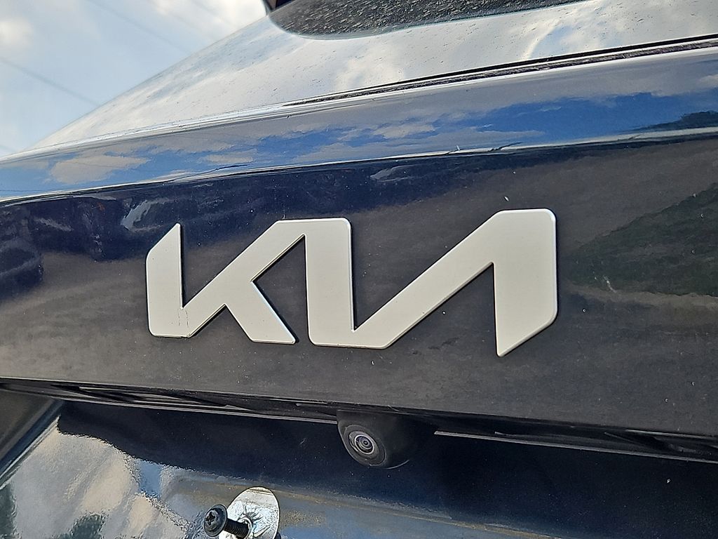 Thumbnail: 2022 Kia Sorento - 7