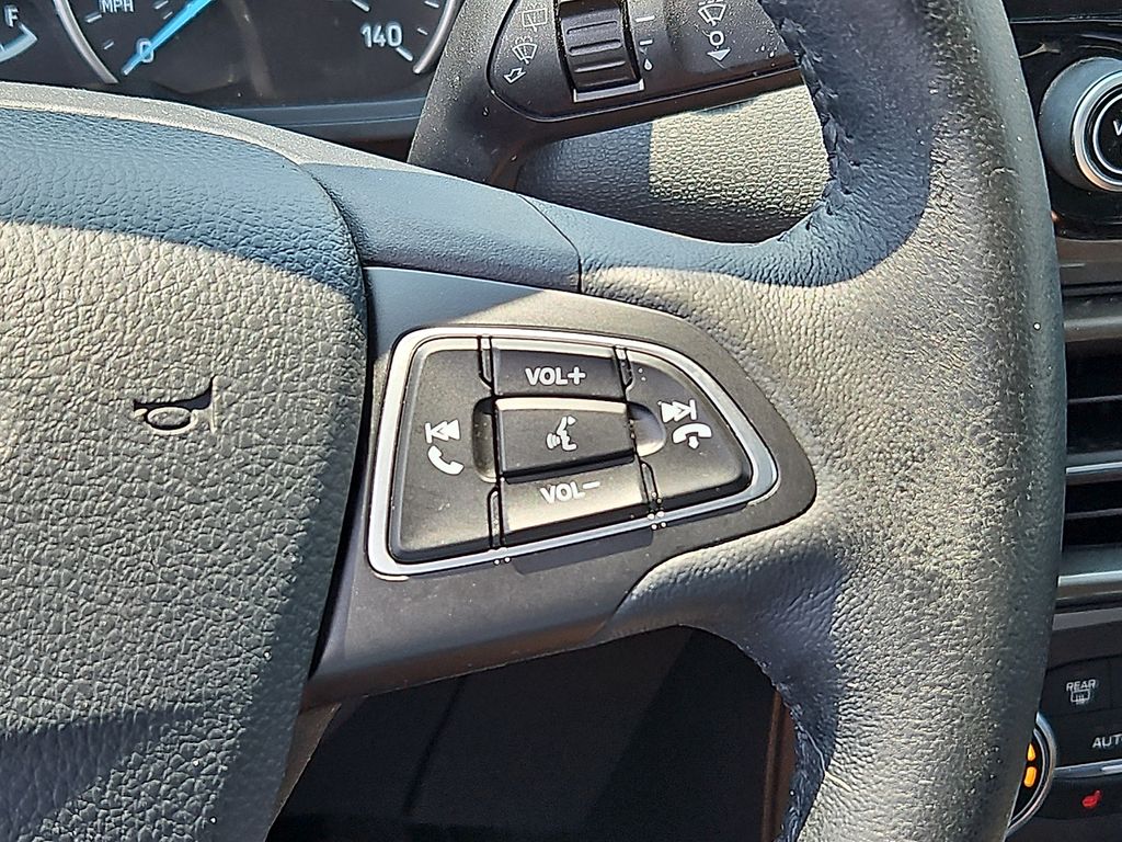 Thumbnail: 2018 Ford EcoSport - 25