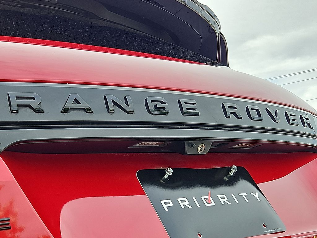 Thumbnail: 2022 Land Rover Range Rover Evoque - 32