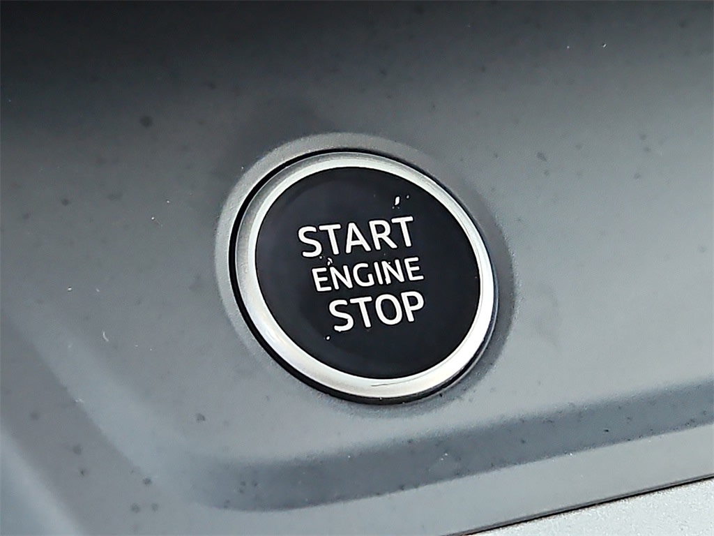 Thumbnail: 2024 Audi Q3 - 24