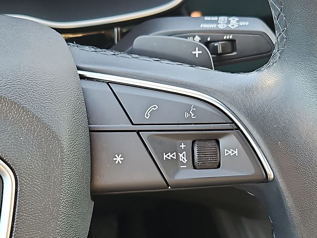 Thumbnail: 2024 Audi Q3 - 23