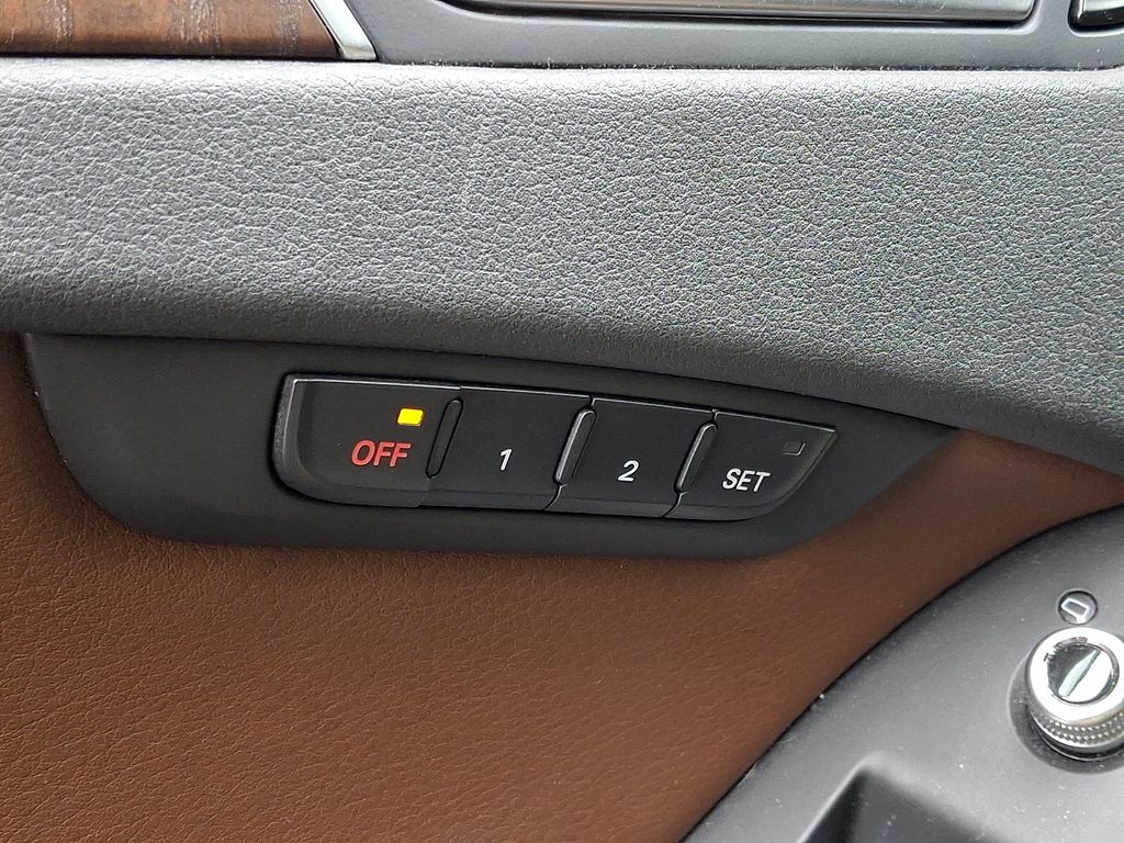 Thumbnail: 2013 Audi A4 - 28