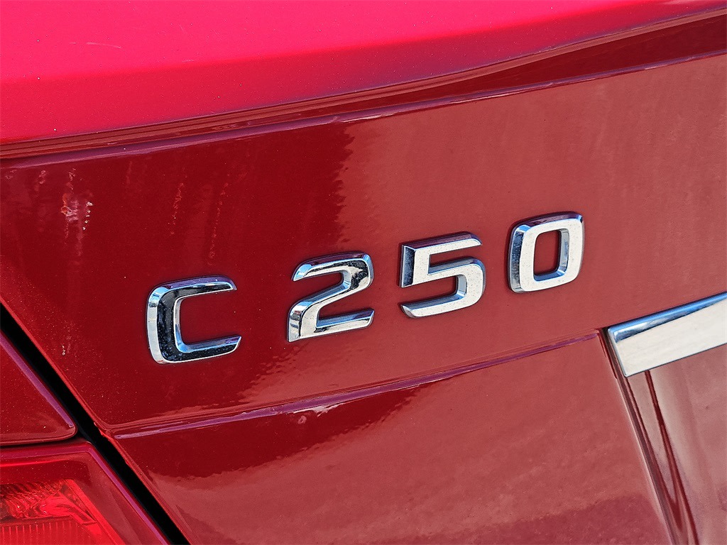 Thumbnail: 2014 Mercedes-Benz C-Class - 30