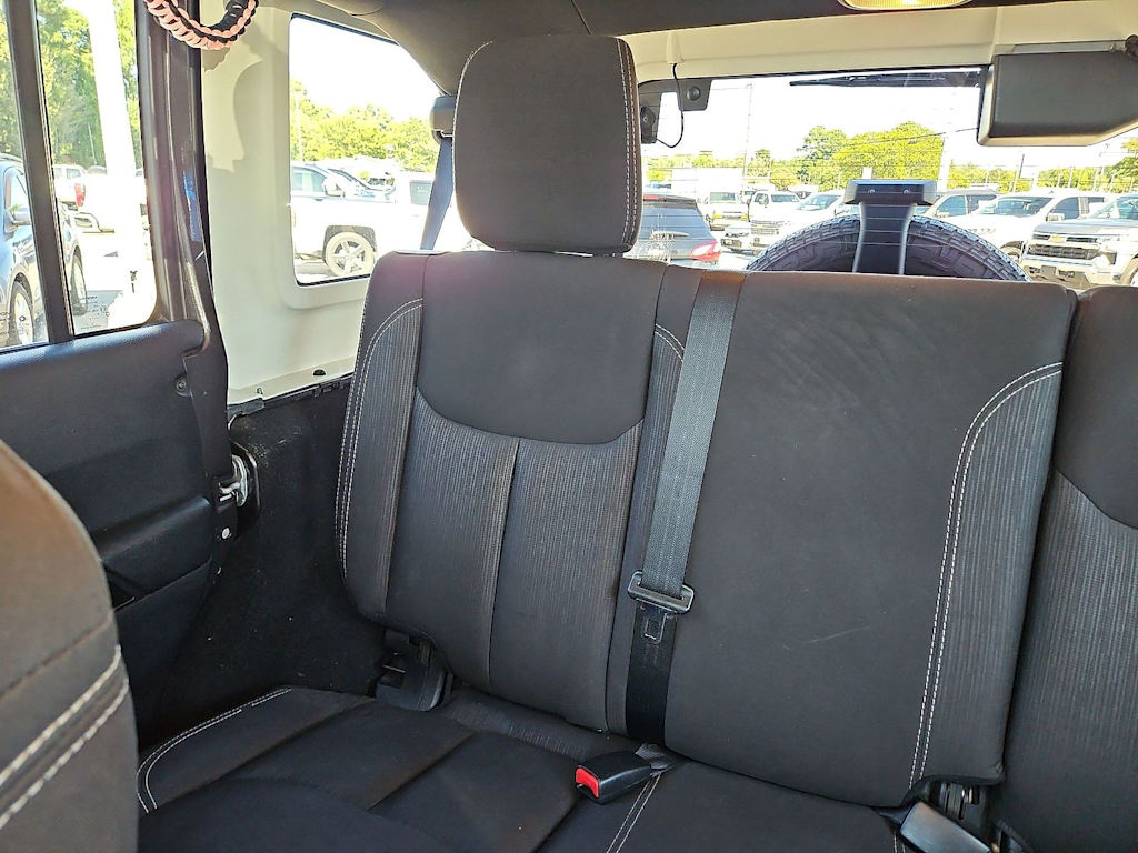 Thumbnail: 2014 Jeep Wrangler - 11