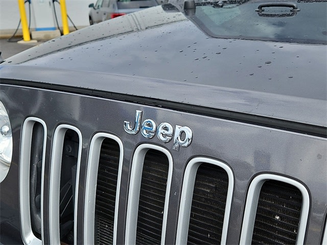 Thumbnail: 2017 Jeep Wrangler - 6