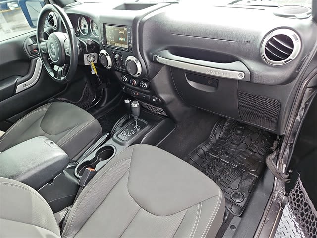 Thumbnail: 2017 Jeep Wrangler - 33