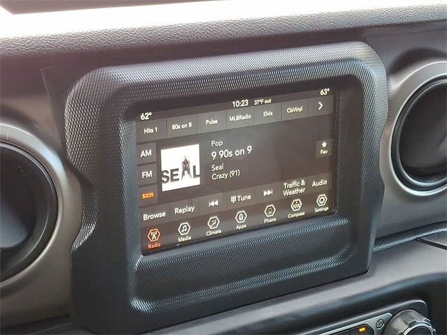 Thumbnail: 2020 Jeep Wrangler - 15