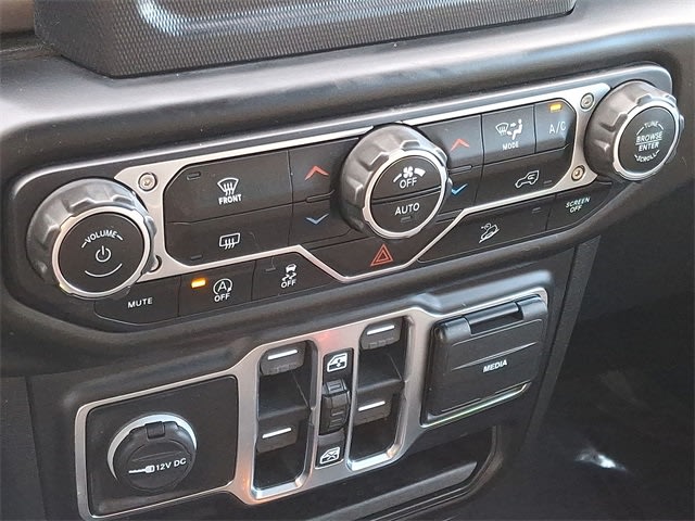 Thumbnail: 2020 Jeep Wrangler - 31