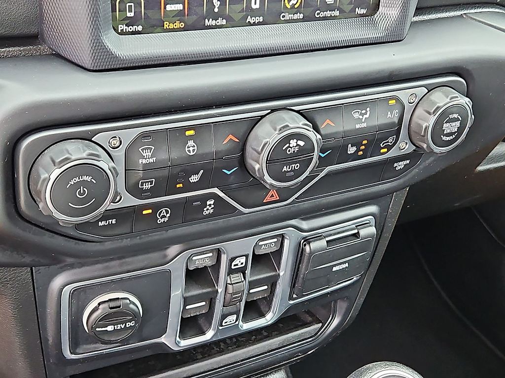 Thumbnail: 2018 Jeep Wrangler - 29