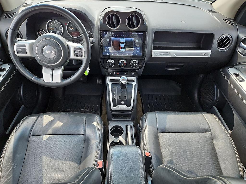 Thumbnail: 2016 Jeep Compass - 8