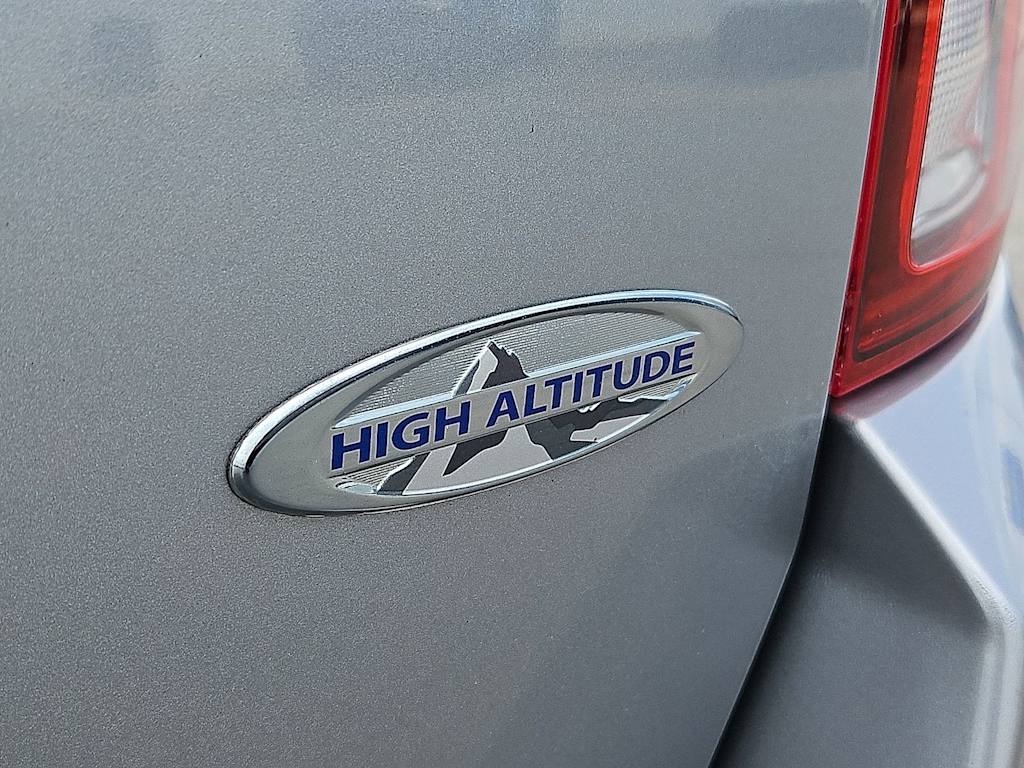 Thumbnail: 2016 Jeep Compass - 36