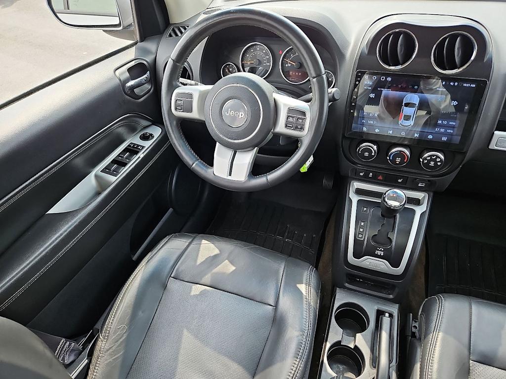 Thumbnail: 2016 Jeep Compass - 2