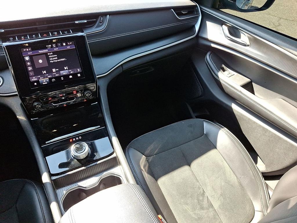 Thumbnail: 2025 Jeep Grand Cherokee - 14