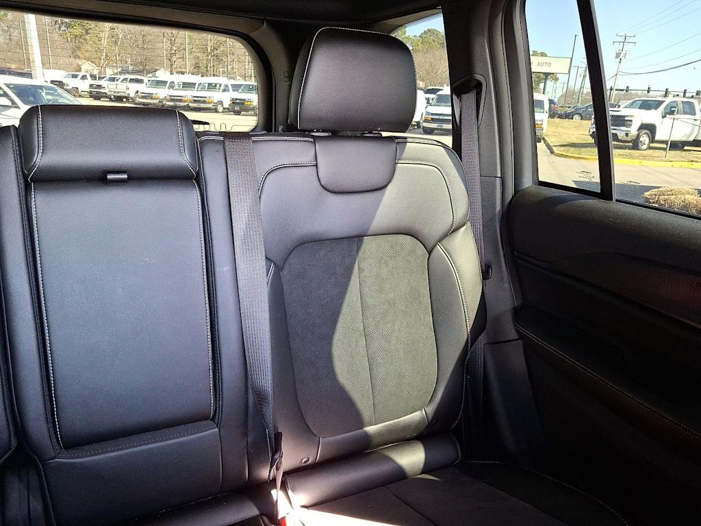 Thumbnail: 2025 Jeep Grand Cherokee - 24