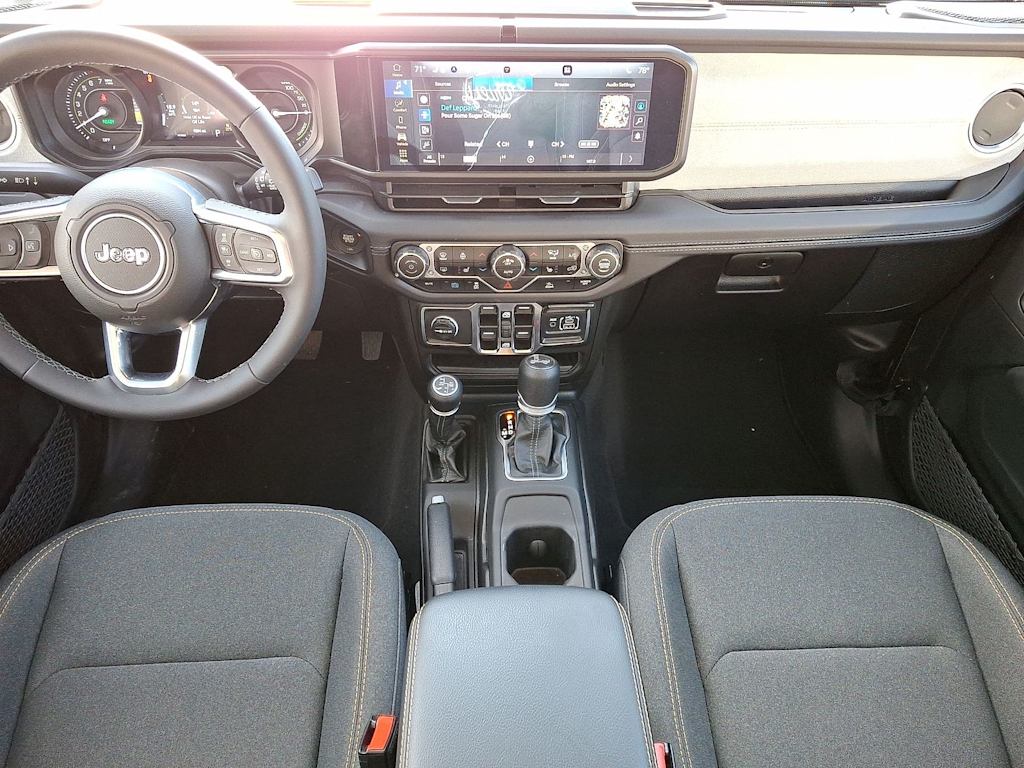 Thumbnail: 2025 Jeep Wrangler - 8