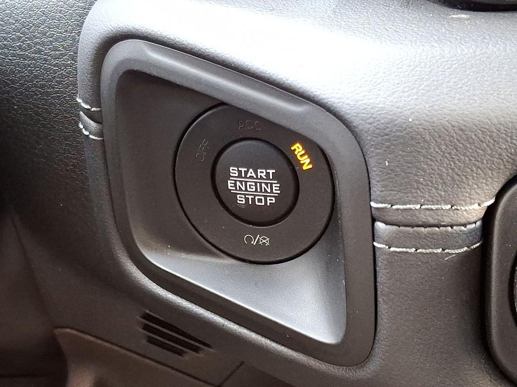 Thumbnail: 2025 Jeep Wrangler - 28