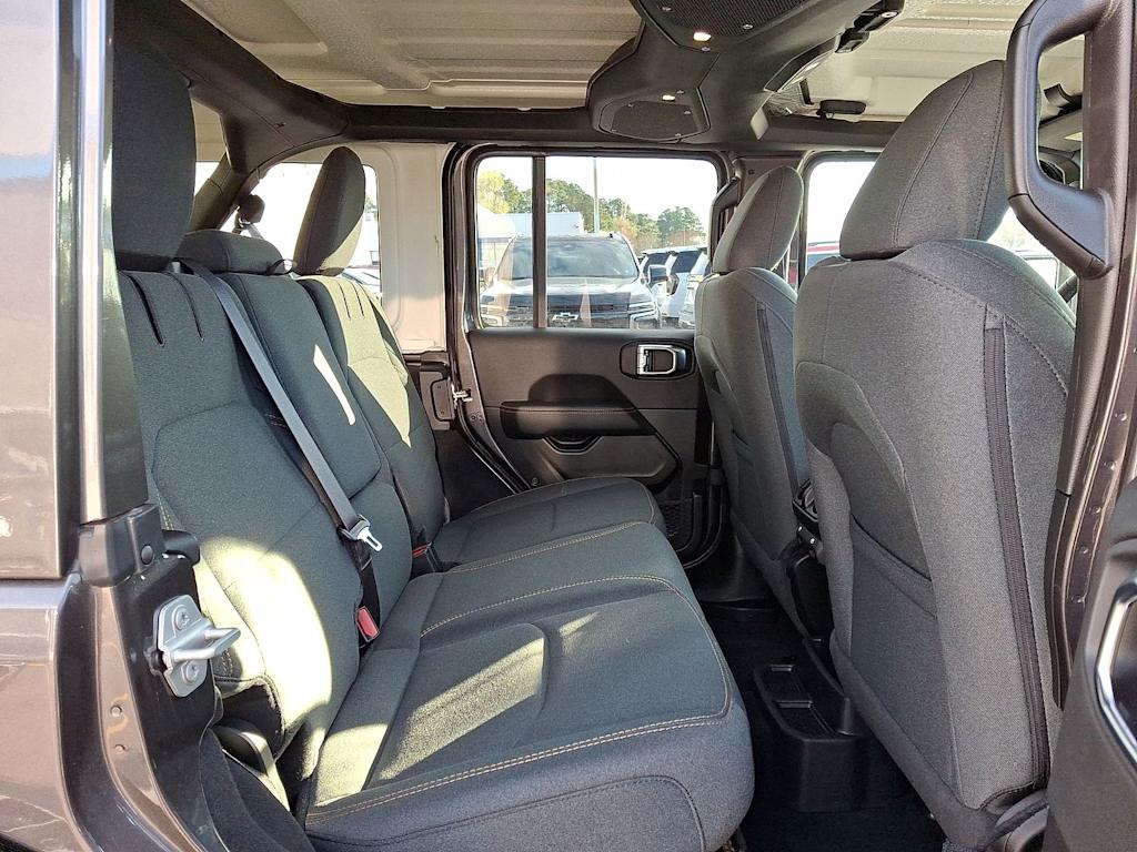 Thumbnail: 2025 Jeep Wrangler - 35