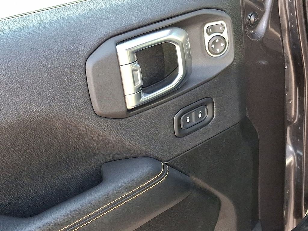 Thumbnail: 2025 Jeep Wrangler - 33