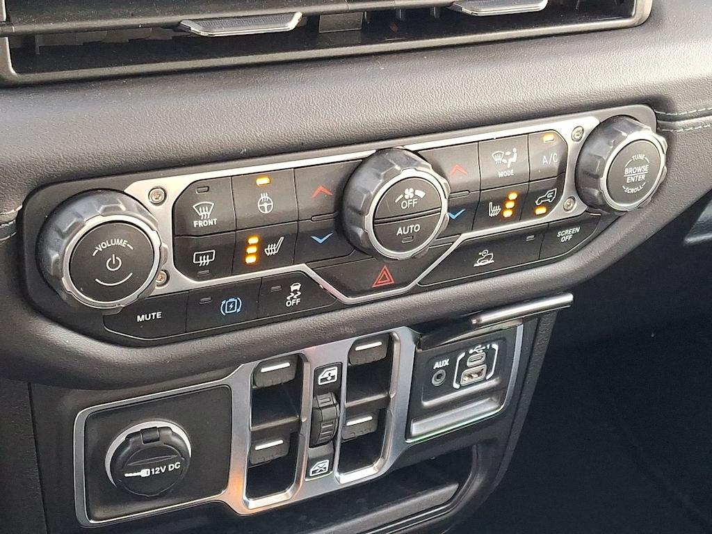 Thumbnail: 2025 Jeep Wrangler - 29