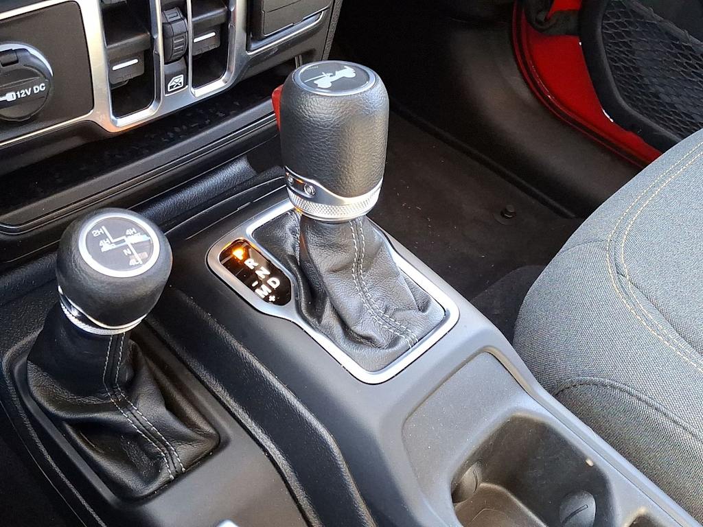 Thumbnail: 2025 Jeep Wrangler - 14