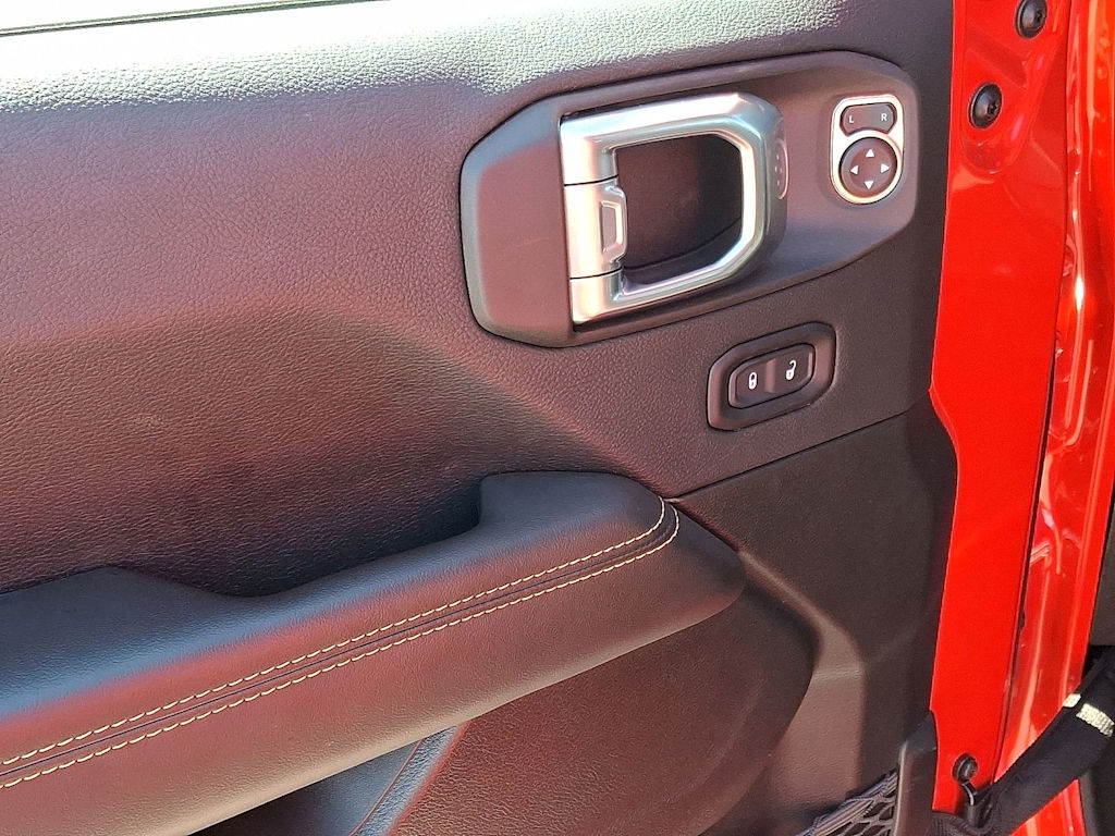 Thumbnail: 2025 Jeep Wrangler - 33