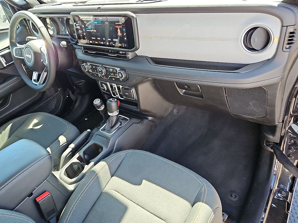 Thumbnail: 2025 Jeep Wrangler - 35
