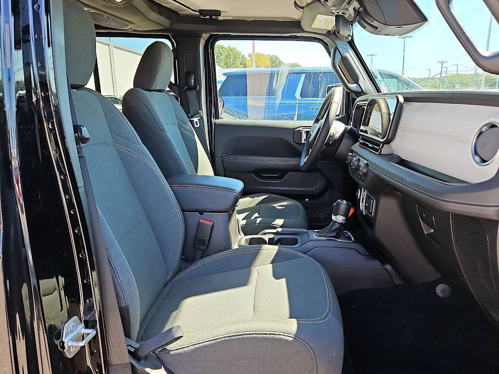 Thumbnail: 2025 Jeep Wrangler - 10