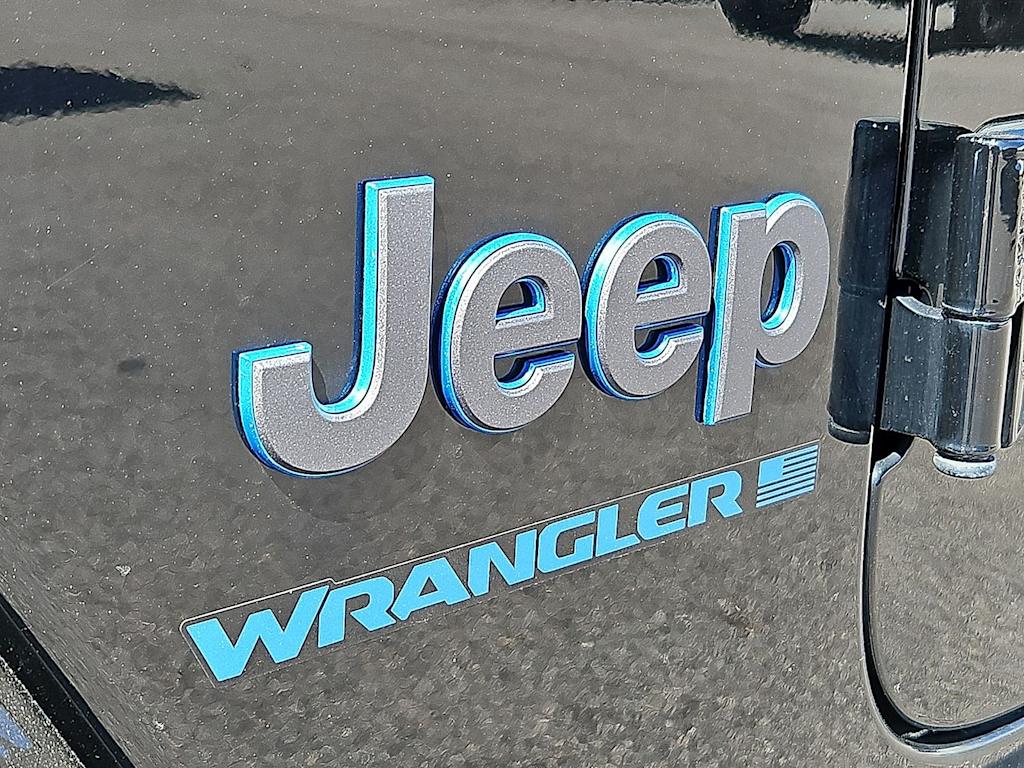 Thumbnail: 2025 Jeep Wrangler - 36