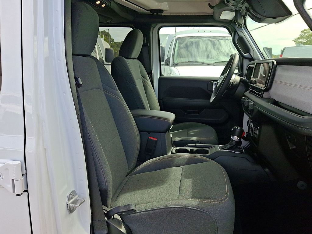 Thumbnail: 2025 Jeep Wrangler - 10