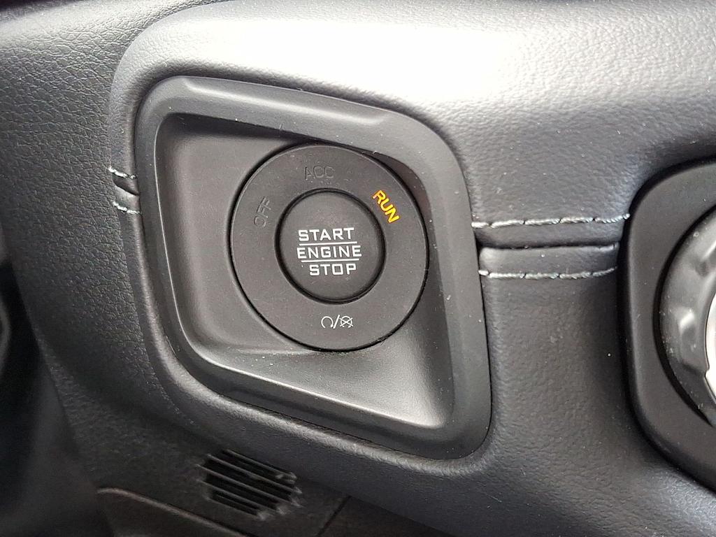 Thumbnail: 2025 Jeep Wrangler - 30