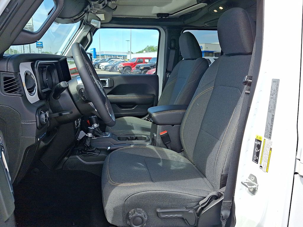 Thumbnail: 2025 Jeep Wrangler - 9