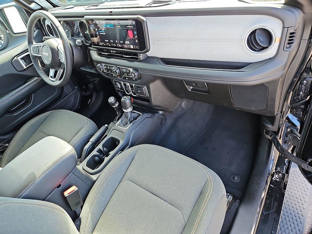 Thumbnail: 2025 Jeep Wrangler - 35
