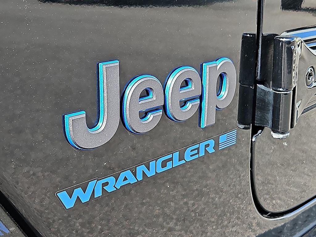 Thumbnail: 2025 Jeep Wrangler - 5