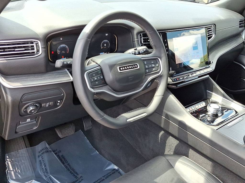 Thumbnail: 2024 Jeep Wagoneer - 14
