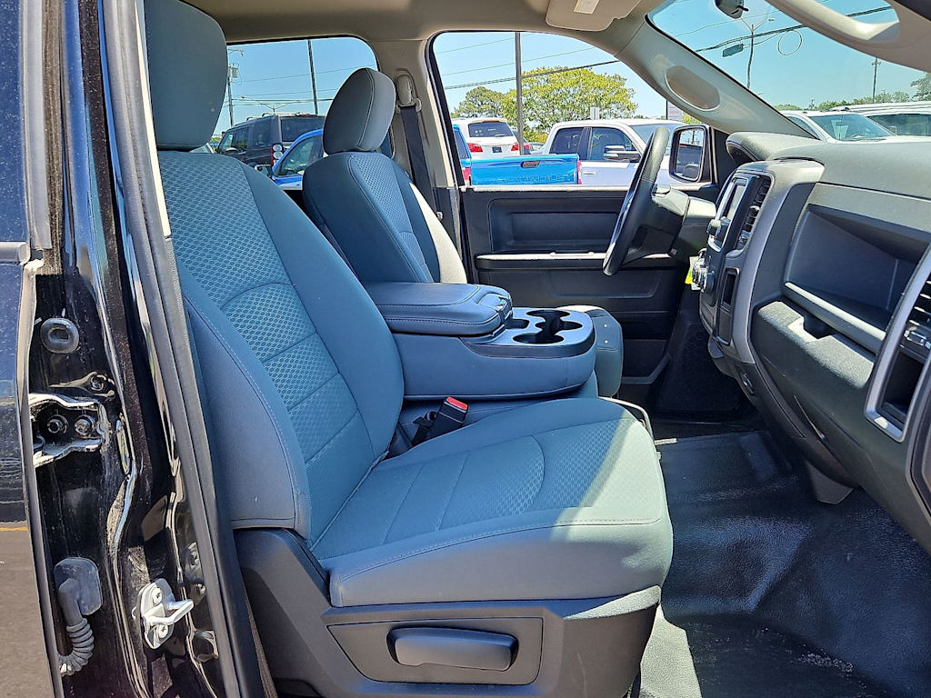 Thumbnail: 2018 RAM 1500 - 33