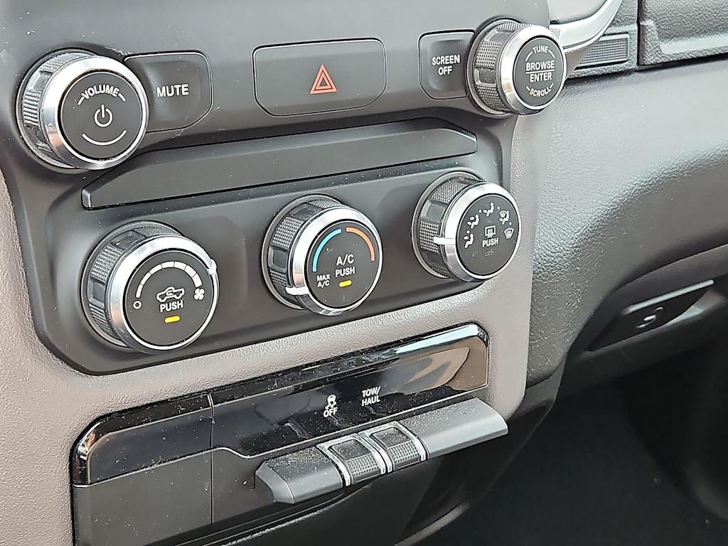 Thumbnail: 2019 RAM 1500 - 28