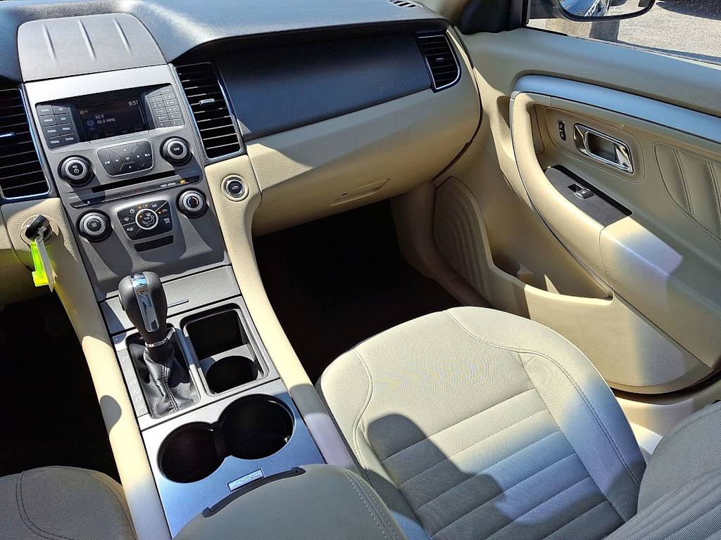 Thumbnail: 2018 Ford Taurus - 13
