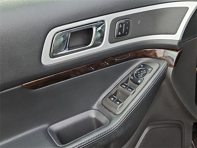 Thumbnail: 2014 Ford Explorer - 36