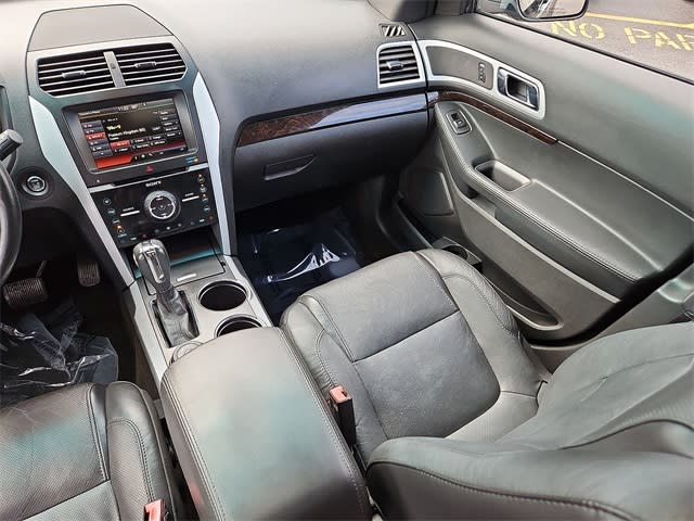 Thumbnail: 2014 Ford Explorer - 13