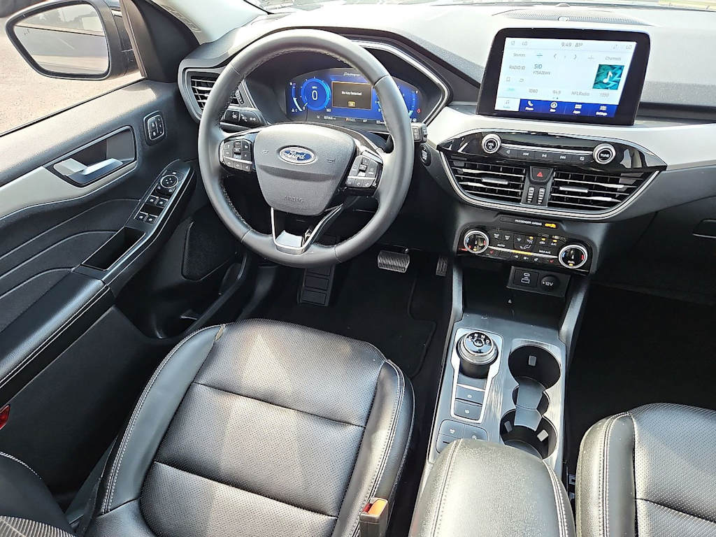 Thumbnail: 2022 Ford Escape - 2
