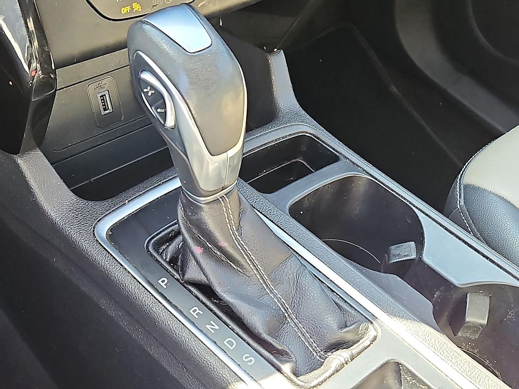 Thumbnail: 2019 Ford Escape - 14