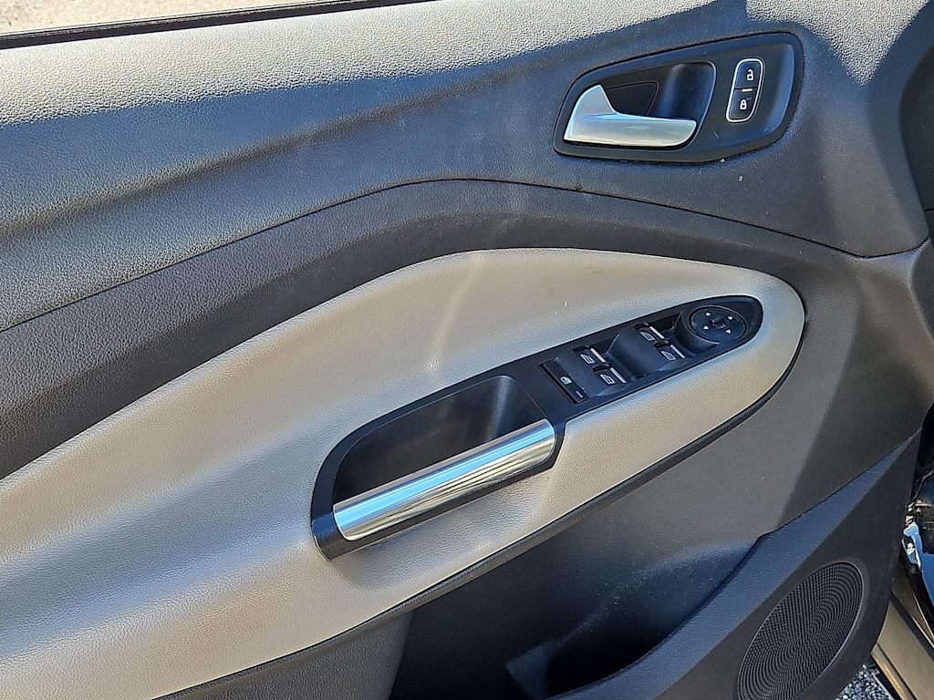 Thumbnail: 2019 Ford Escape - 32