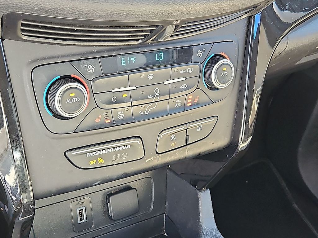 Thumbnail: 2019 Ford Escape - 28