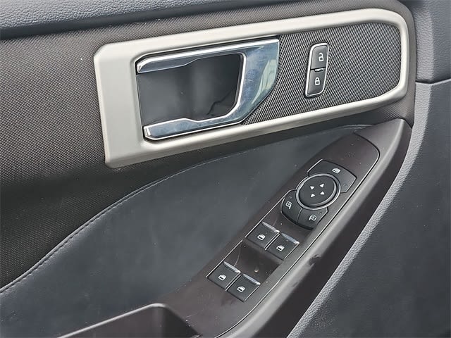 Thumbnail: 2020 Ford Explorer - 33