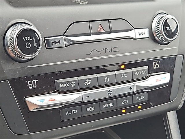 Thumbnail: 2020 Ford Explorer - 30