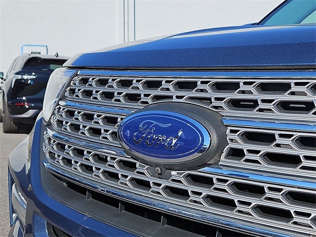 Thumbnail: 2020 Ford Explorer - 6