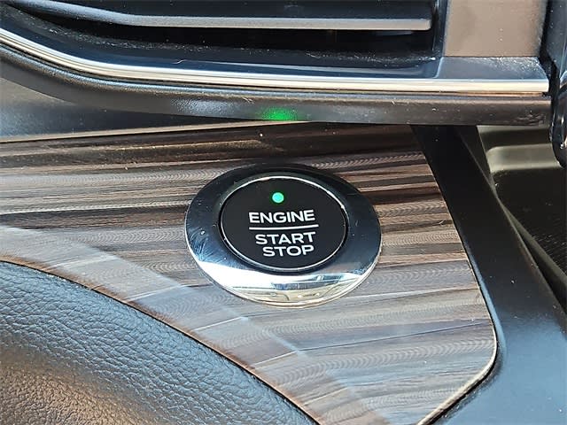 Thumbnail: 2020 Ford Explorer - 31