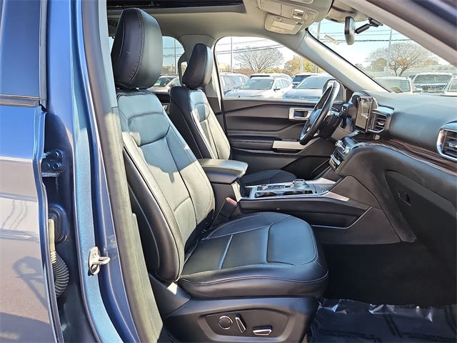 Thumbnail: 2020 Ford Explorer - 11